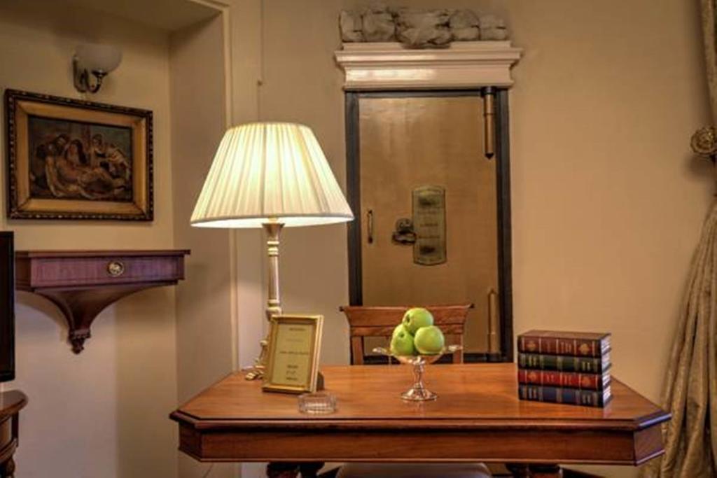 Grand Boutique Hotel 4*