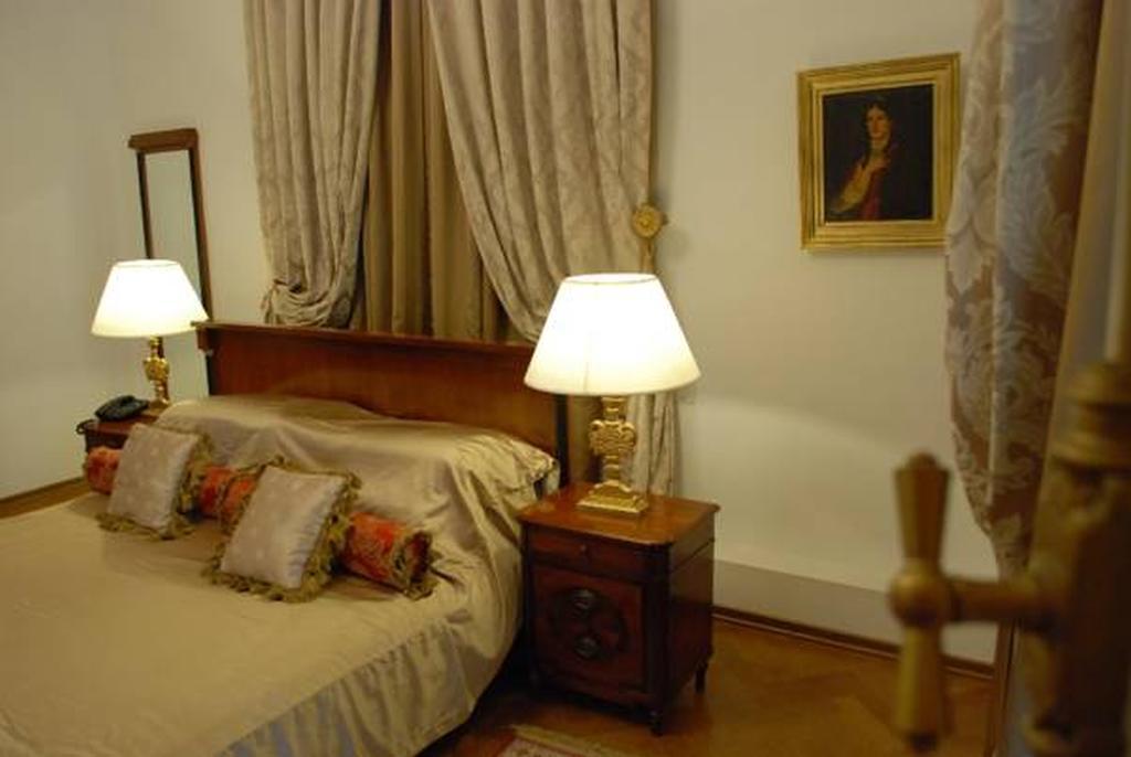 Grand Boutique Bucureşti